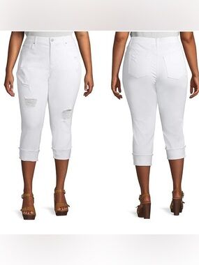 Terra & Sky White Capri Pants
